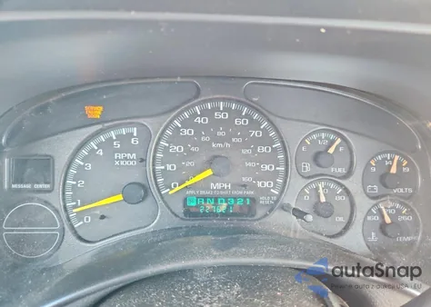 2001 Chevrolet Silverado C1500 from USA, damaged, VIN 1GCEC14W61Z147471